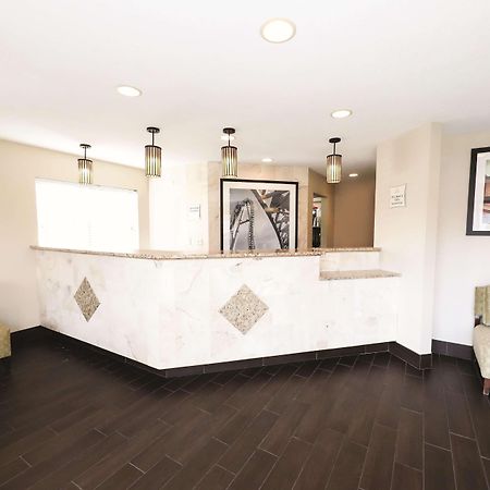 La Quinta Inn By Wyndham Sandusky Near Cedar Point Екстер'єр фото