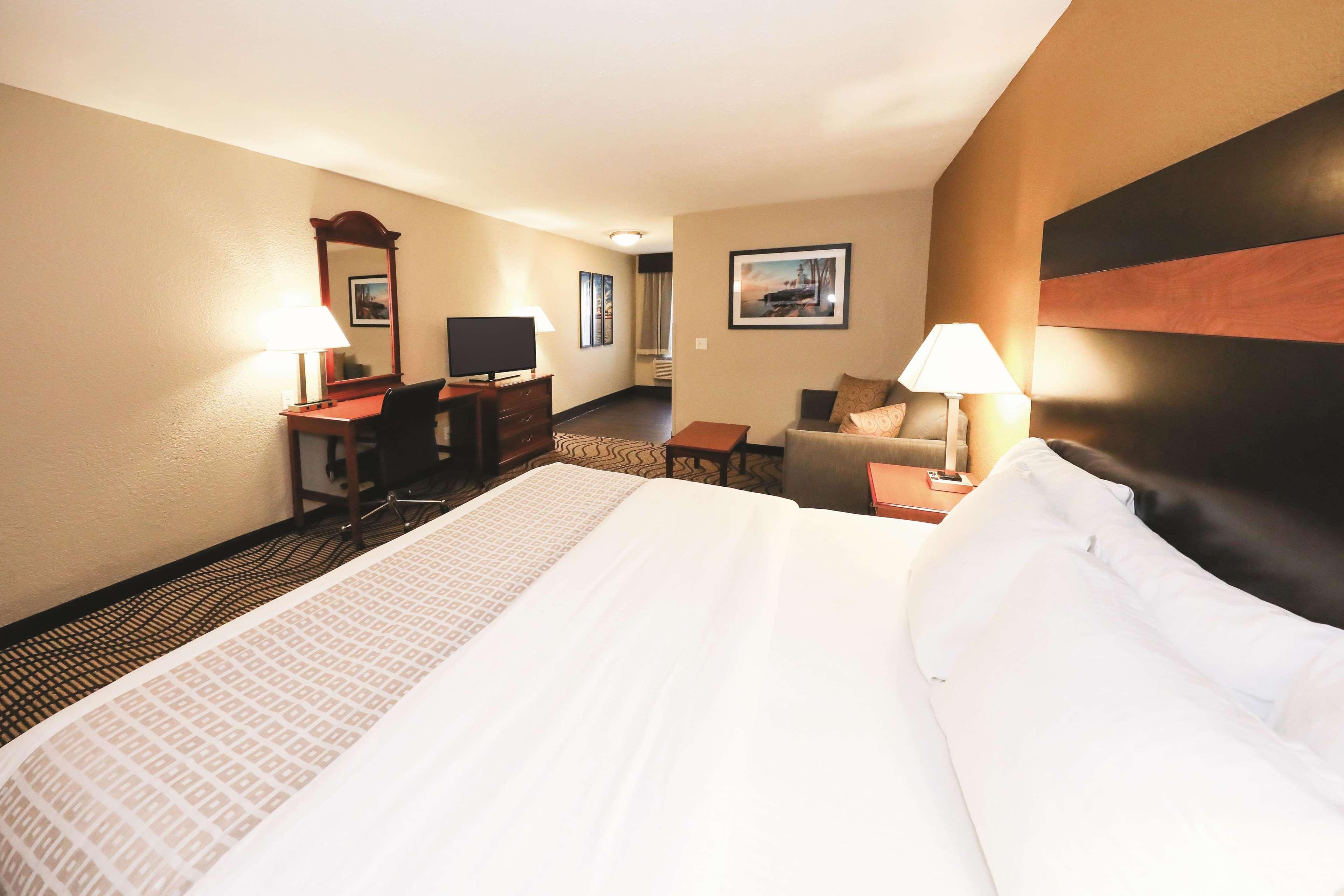 La Quinta Inn By Wyndham Sandusky Near Cedar Point Екстер'єр фото