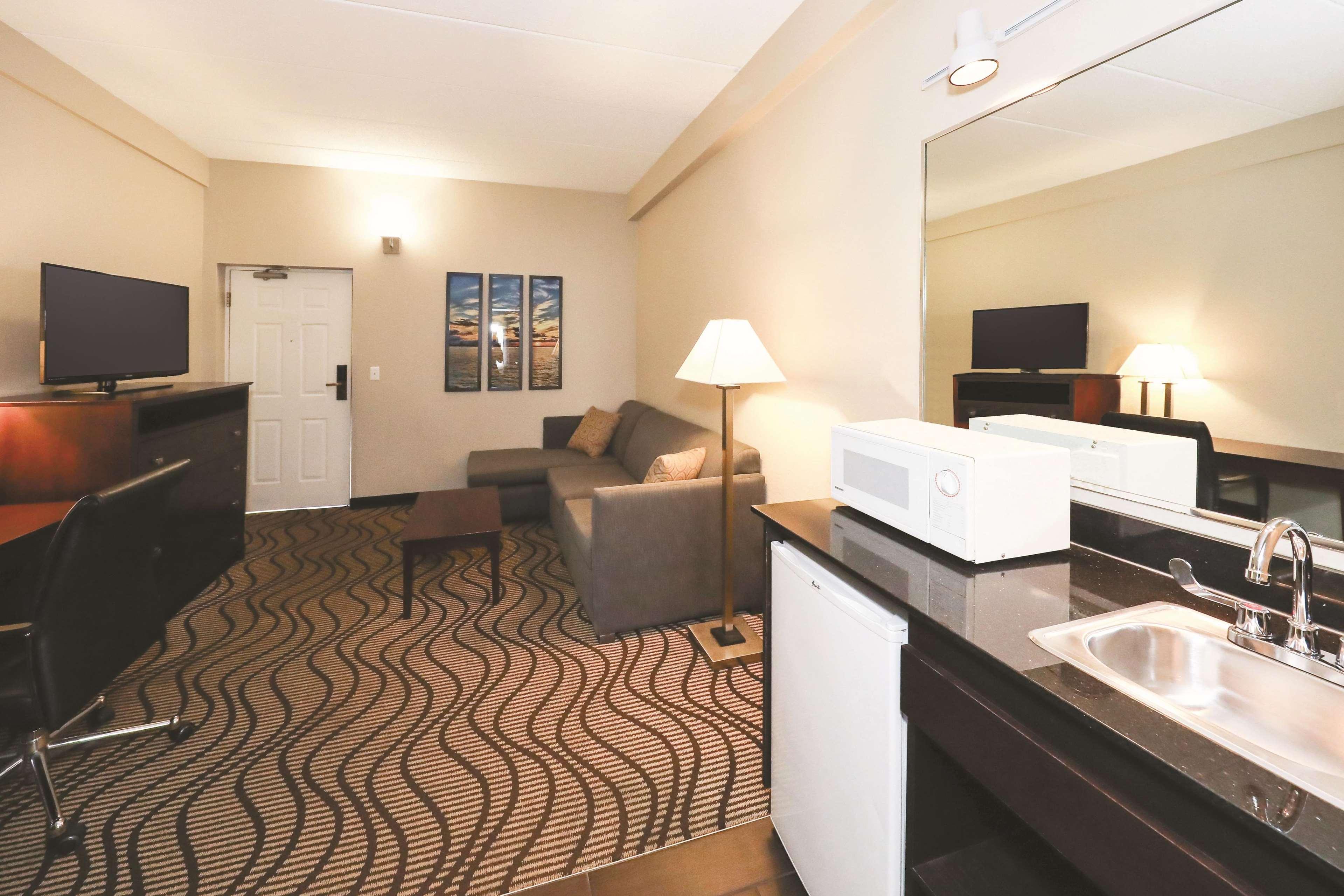 La Quinta Inn By Wyndham Sandusky Near Cedar Point Екстер'єр фото