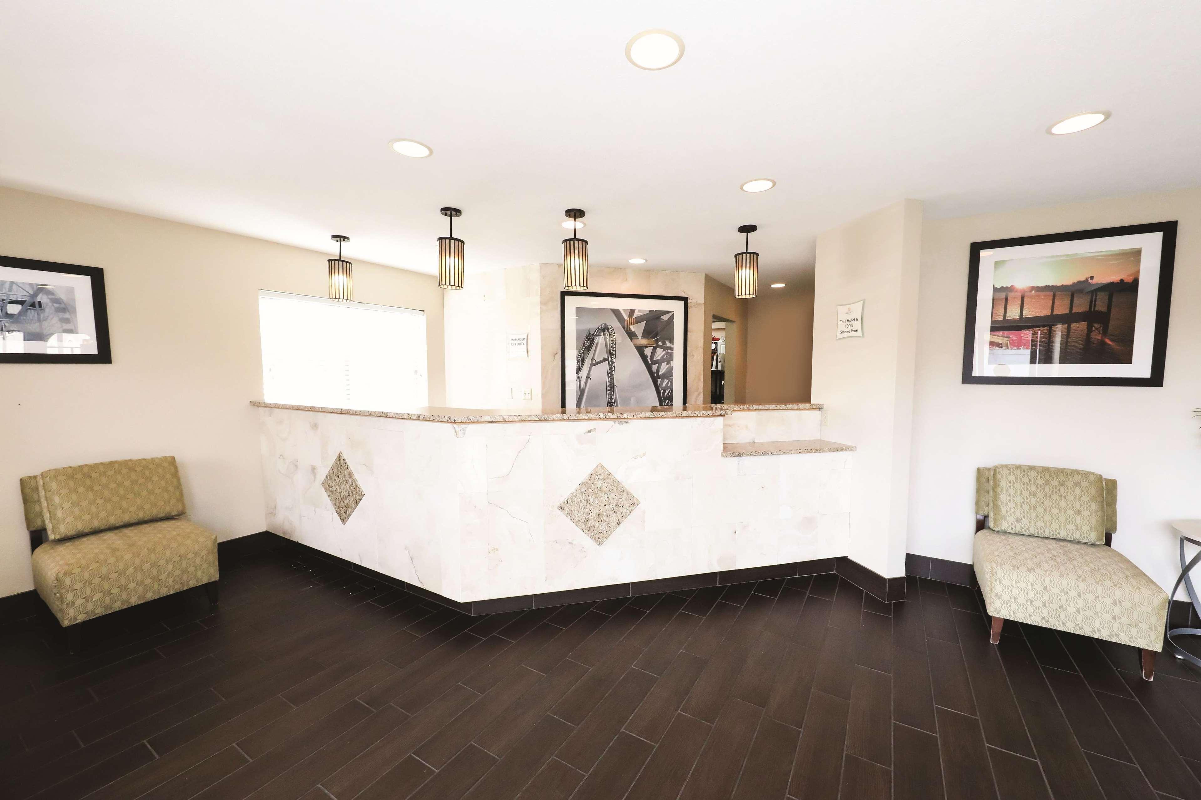 La Quinta Inn By Wyndham Sandusky Near Cedar Point Екстер'єр фото