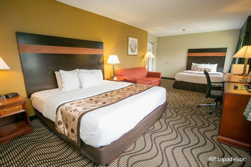 La Quinta Inn By Wyndham Sandusky Near Cedar Point Екстер'єр фото