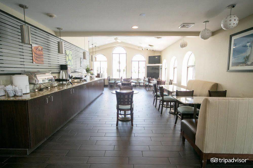 La Quinta Inn By Wyndham Sandusky Near Cedar Point Екстер'єр фото